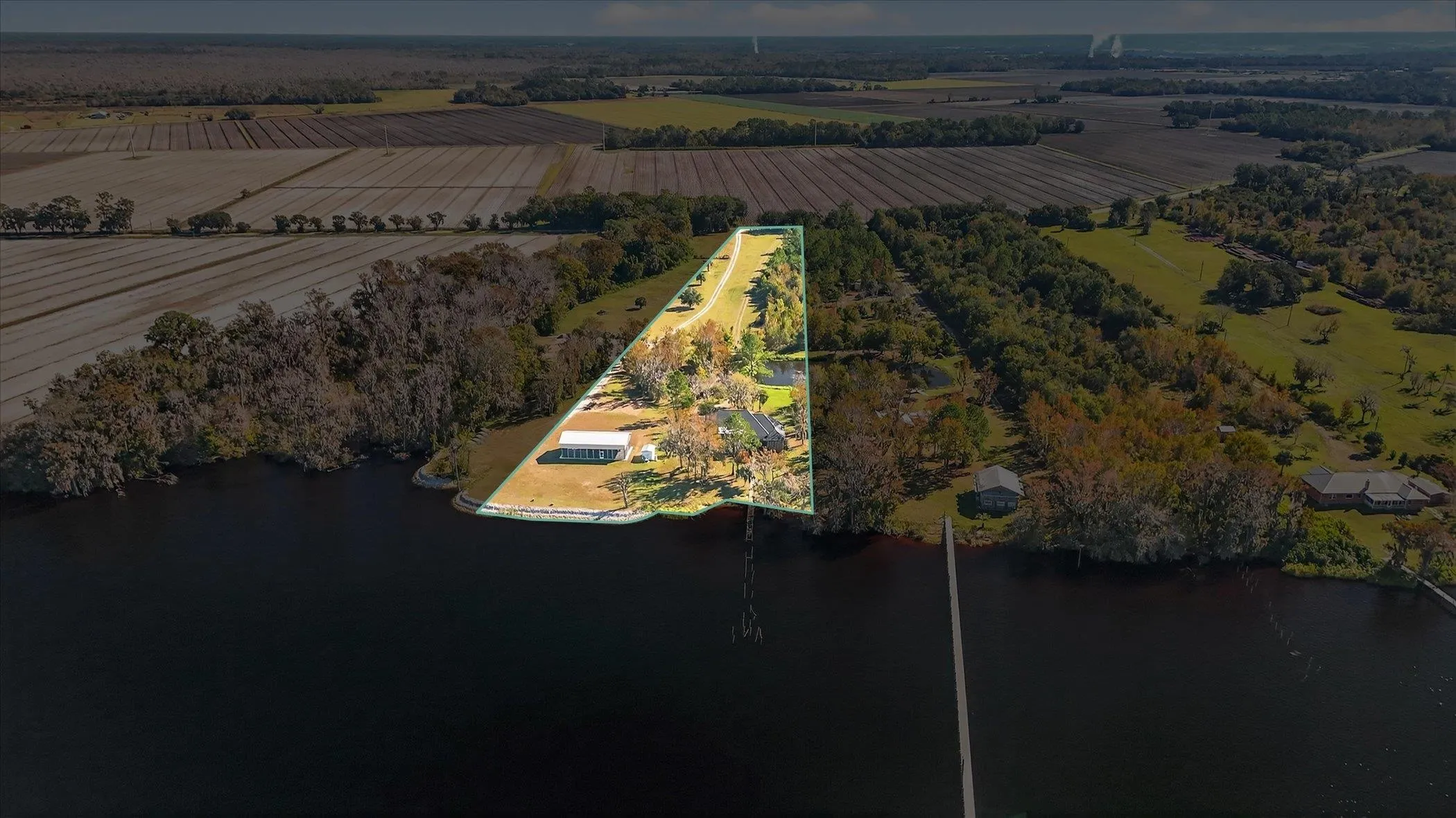 East Palatka, Florida, 32131, United States, 5 Bedrooms Bedrooms, ,4 BathroomsBathrooms,Residential,Active,2006535