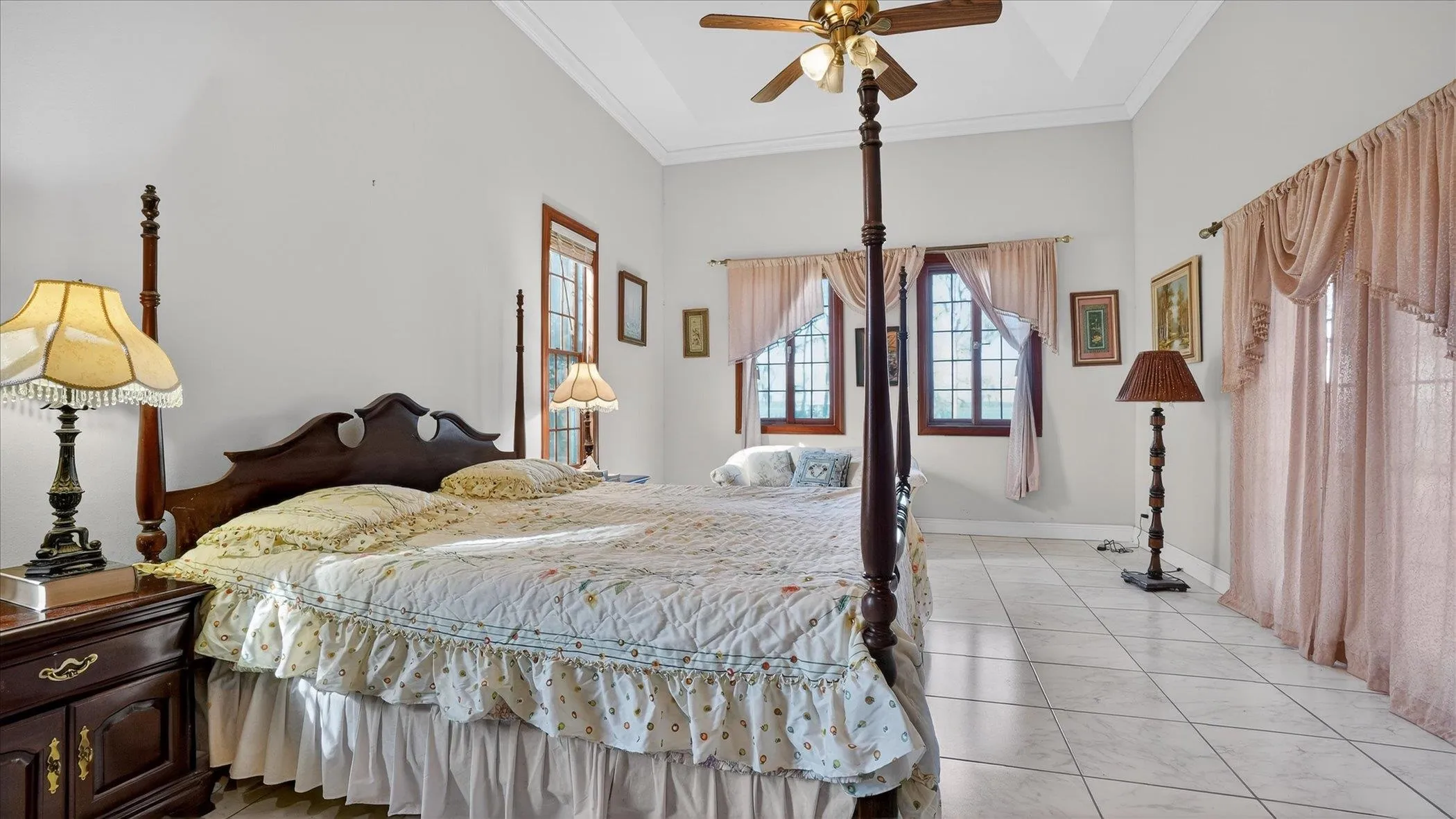 East Palatka, Florida, 32131, United States, 5 Bedrooms Bedrooms, ,4 BathroomsBathrooms,Residential,Active,2006535