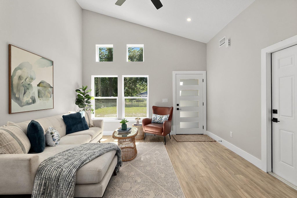 Photo of 816 W 9Th St, St Augustine, FL 32084 (MLS # 264401)