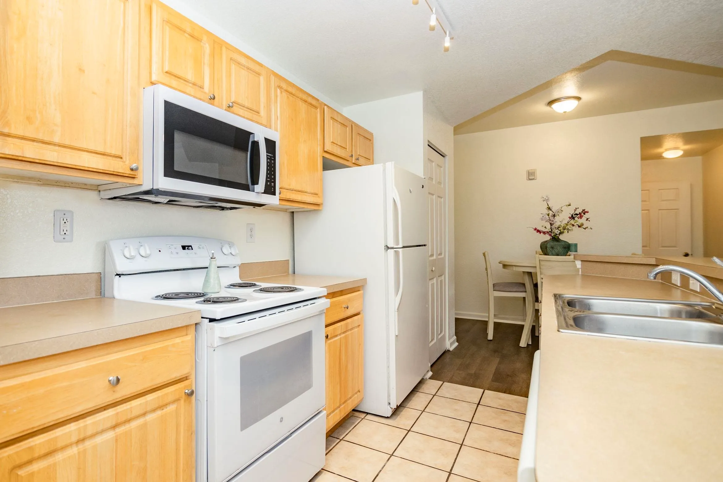 St Augustine, Florida 32086, United States, 2 Bedrooms Bedrooms, ,2 BathroomsBathrooms,Residential,Active,29919