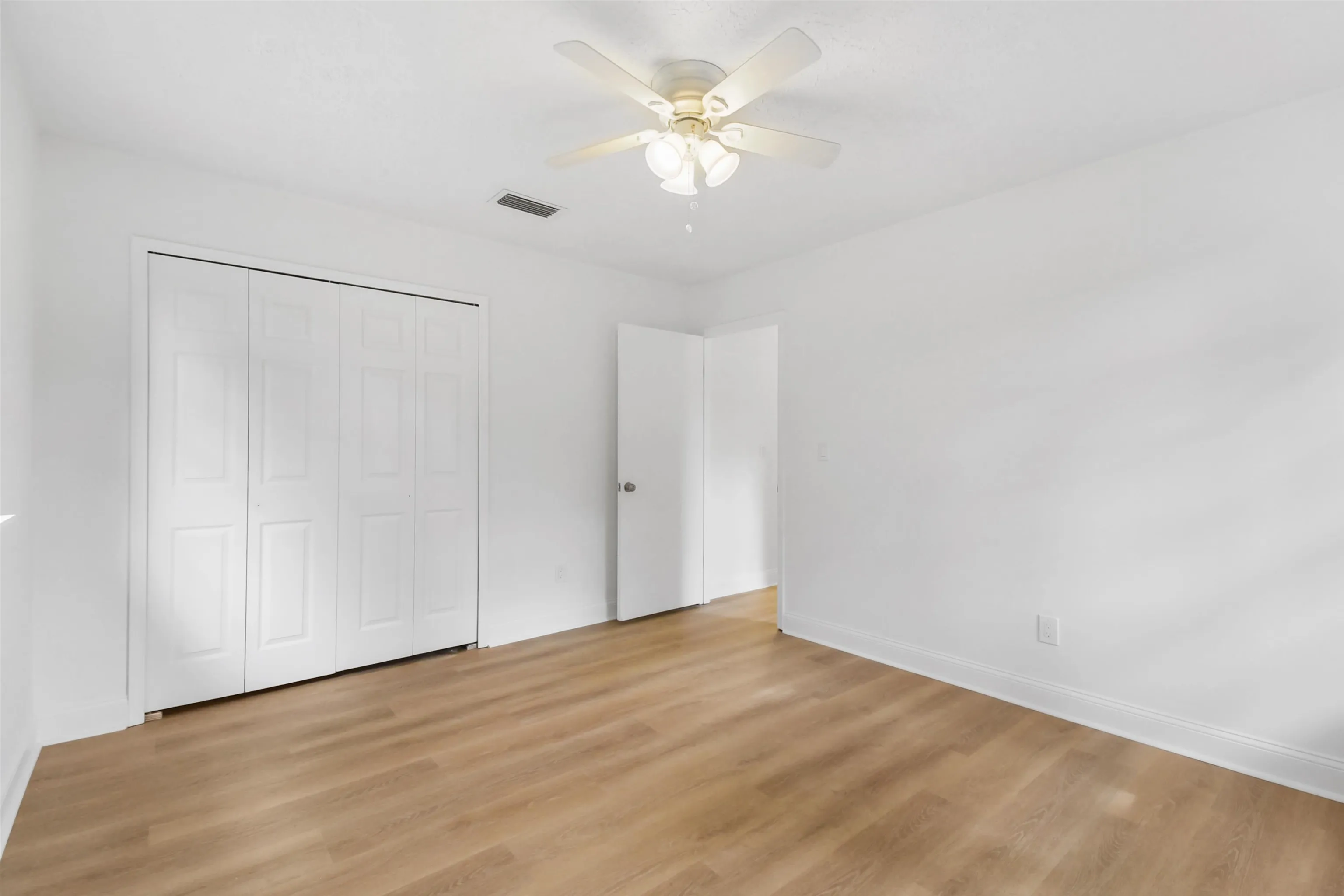 St Augustine, Florida 32086, United States, 2 Bedrooms Bedrooms, ,1 BathroomBathrooms,Residential,Pending,189110