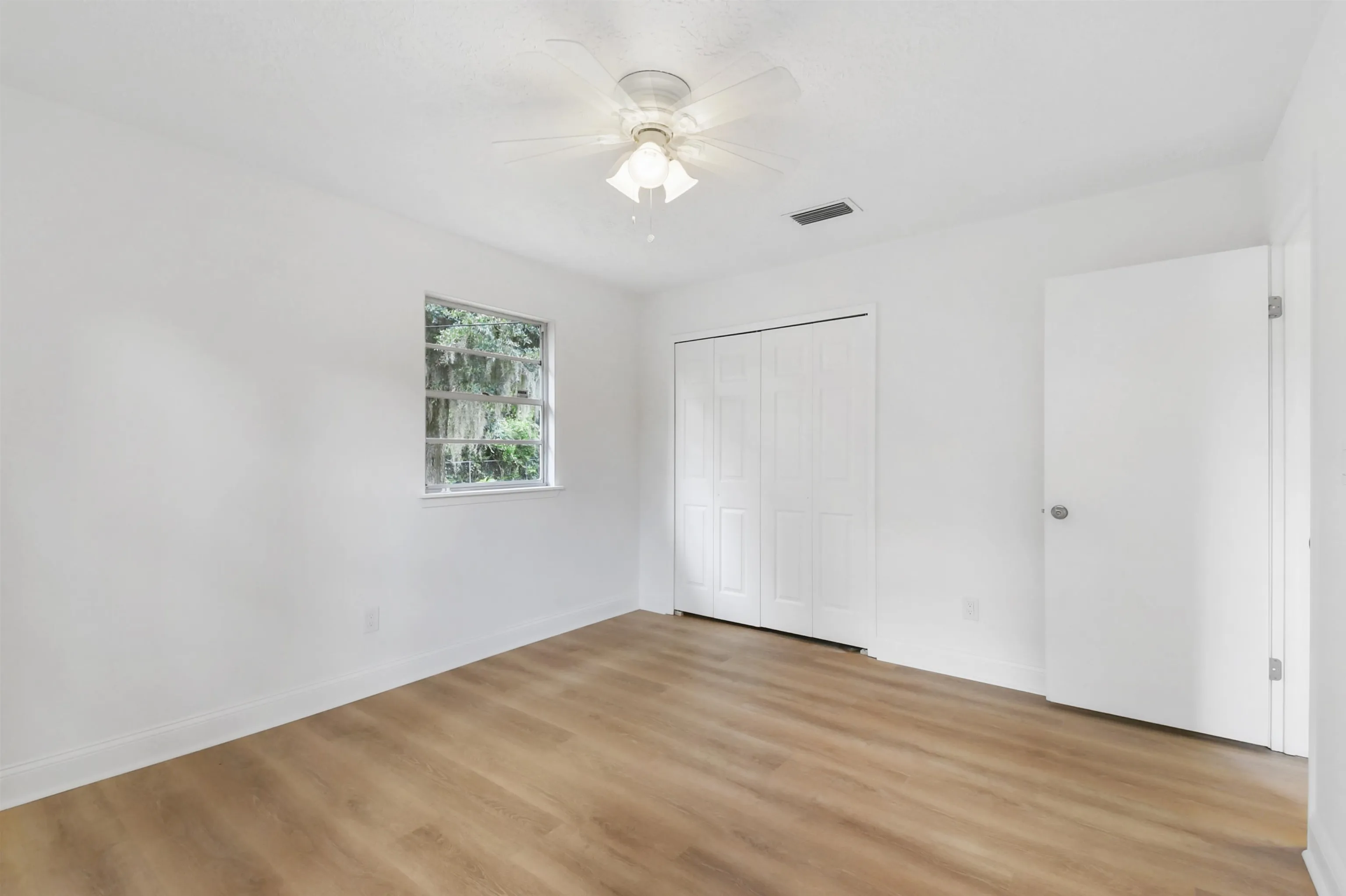 St Augustine, Florida 32086, United States, 2 Bedrooms Bedrooms, ,1 BathroomBathrooms,Residential,Pending,189110