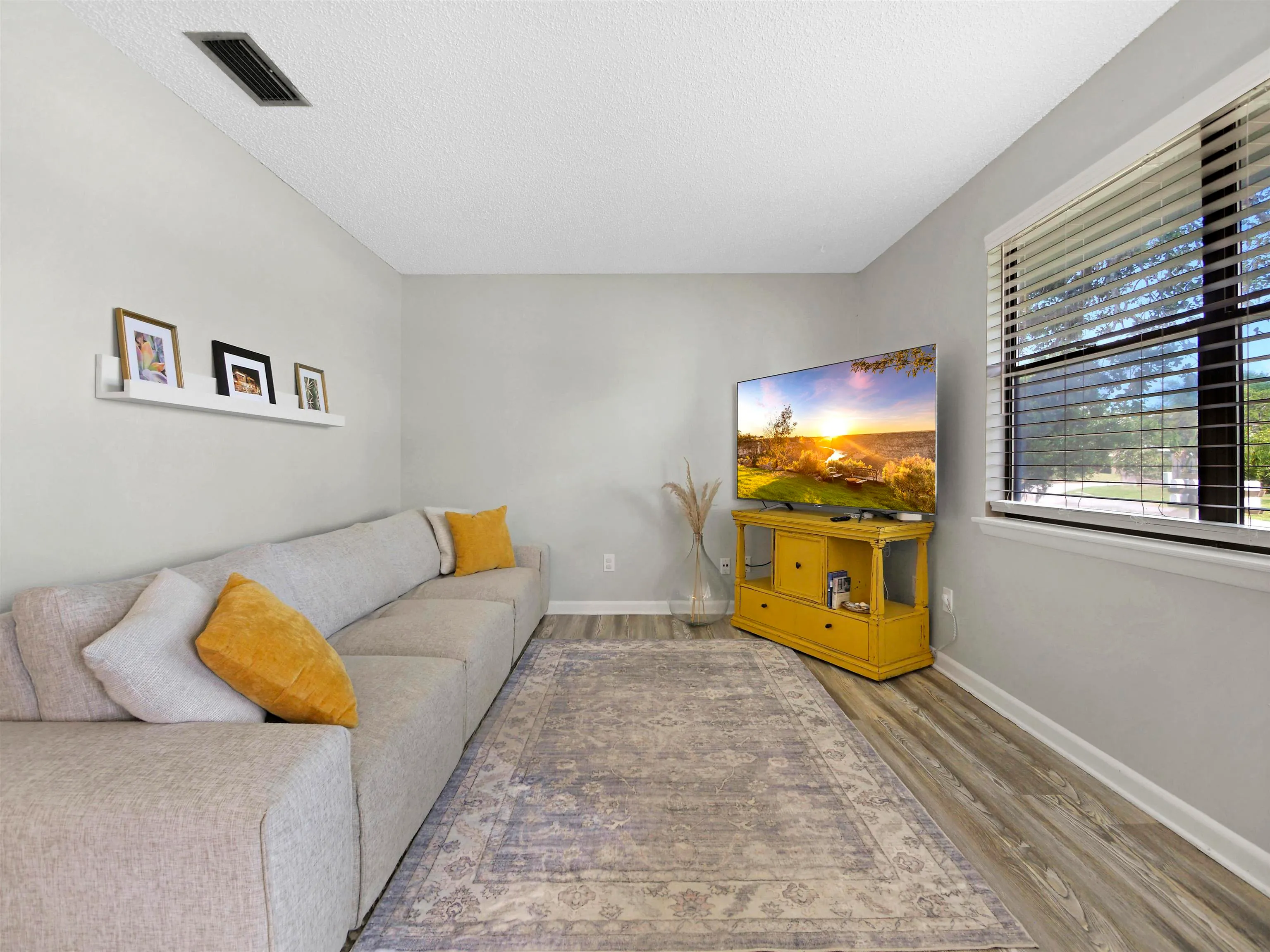 St Augustine, Florida 32080, United States, 2 Bedrooms Bedrooms, ,1 BathroomBathrooms,Residential,Active,241914