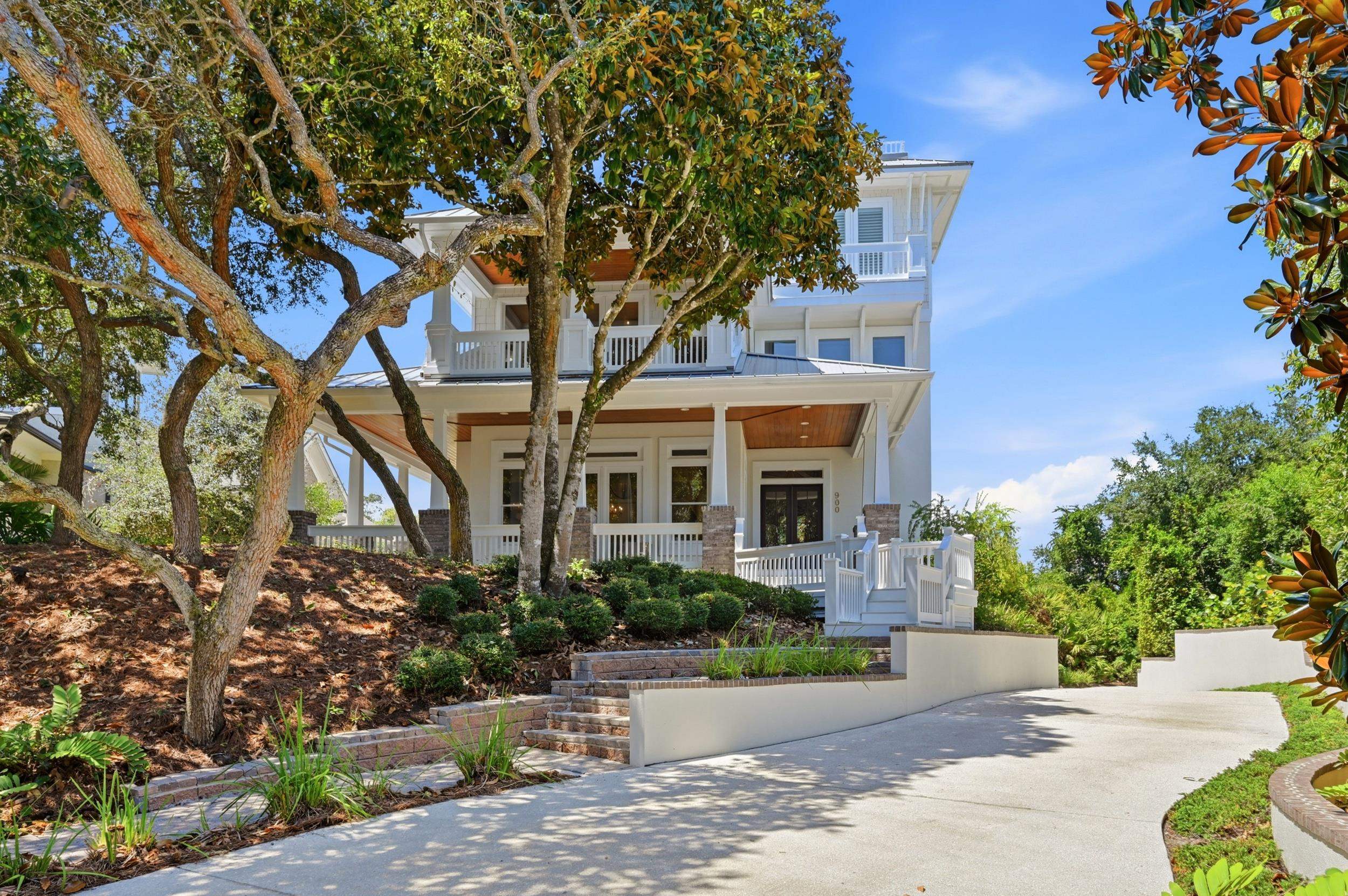 900 Ocean Palm Way