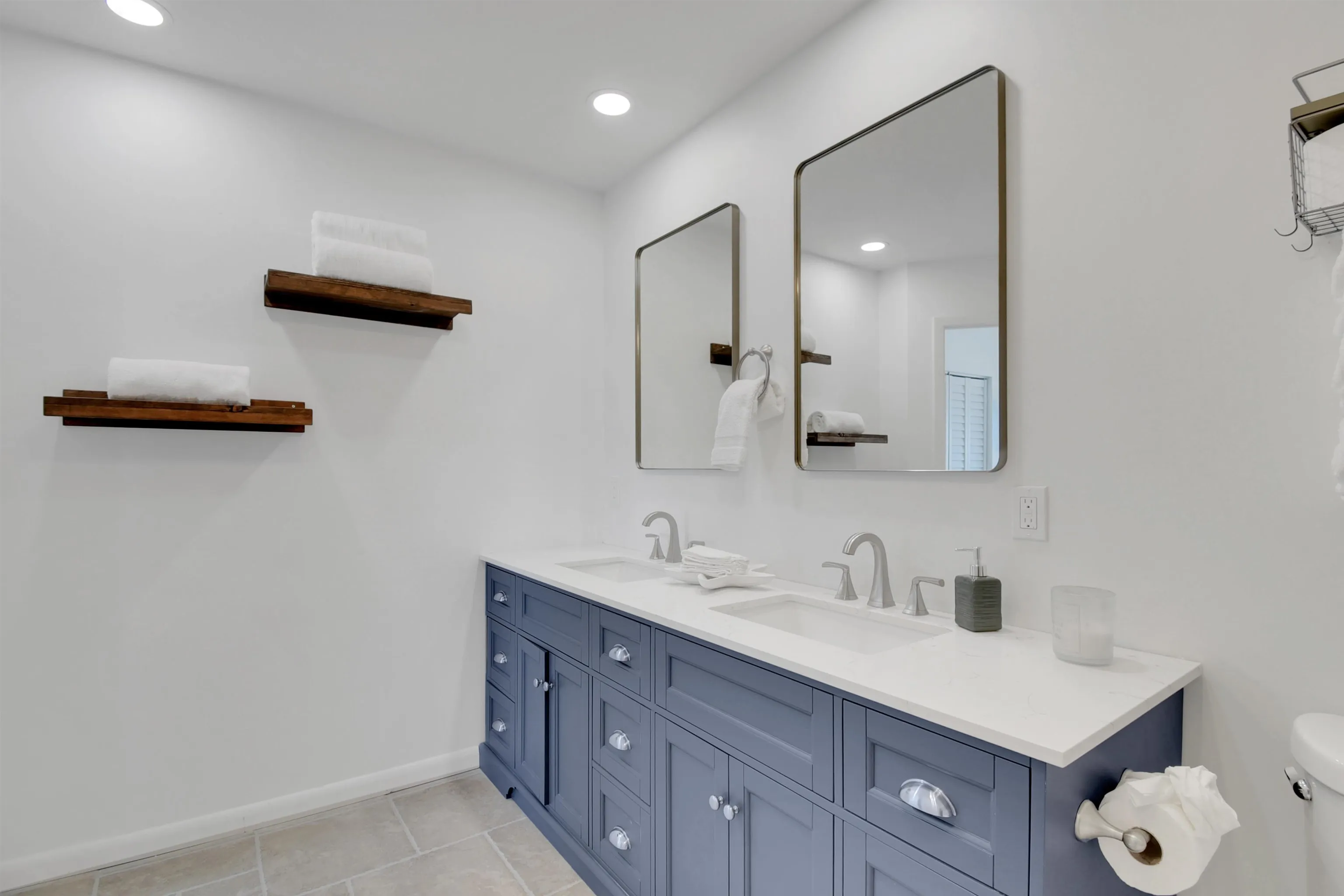 Ponte Vedra Beach, Florida 32082, United States, 3 Bedrooms Bedrooms, ,4 BathroomsBathrooms,Residential,Active,161040