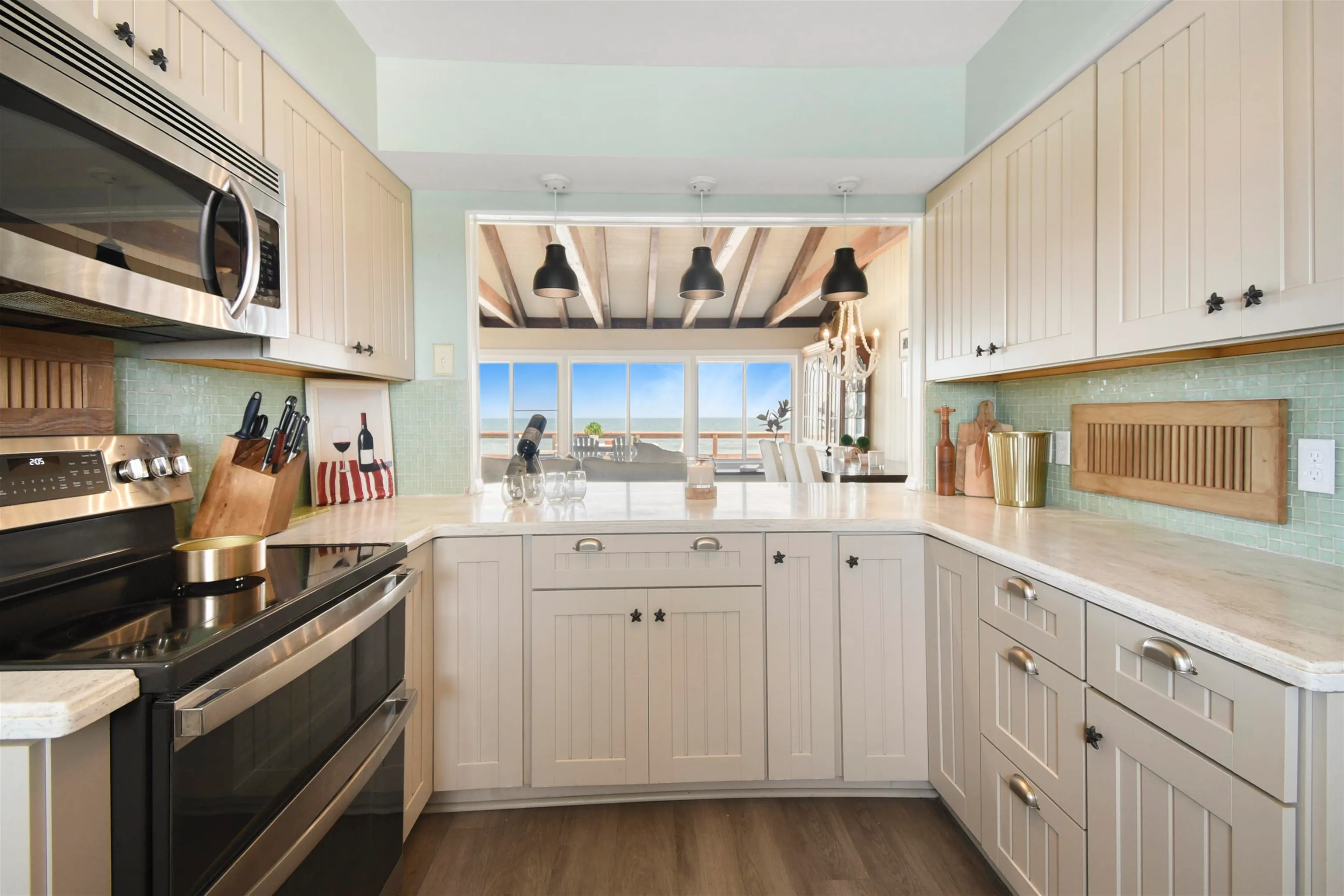 Ponte Vedra Beach, Florida, 32082, United States, 4 Bedrooms Bedrooms, ,2 BathroomsBathrooms,Residential,Active,2044949