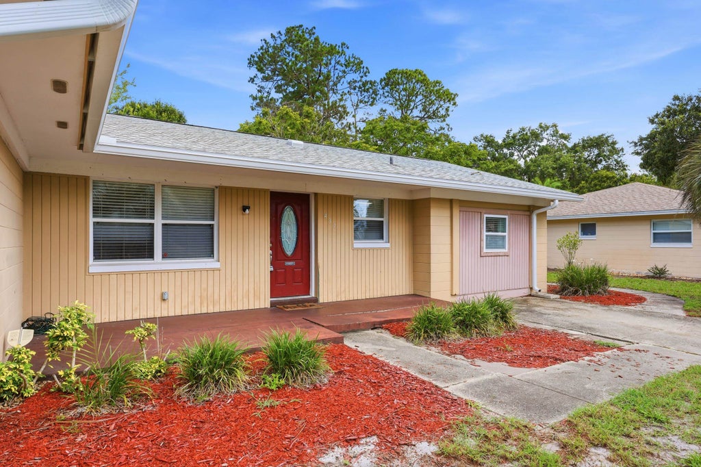 Photo of 437 Domenico Cir, St Augustine, FL 32086 (MLS # 263023)