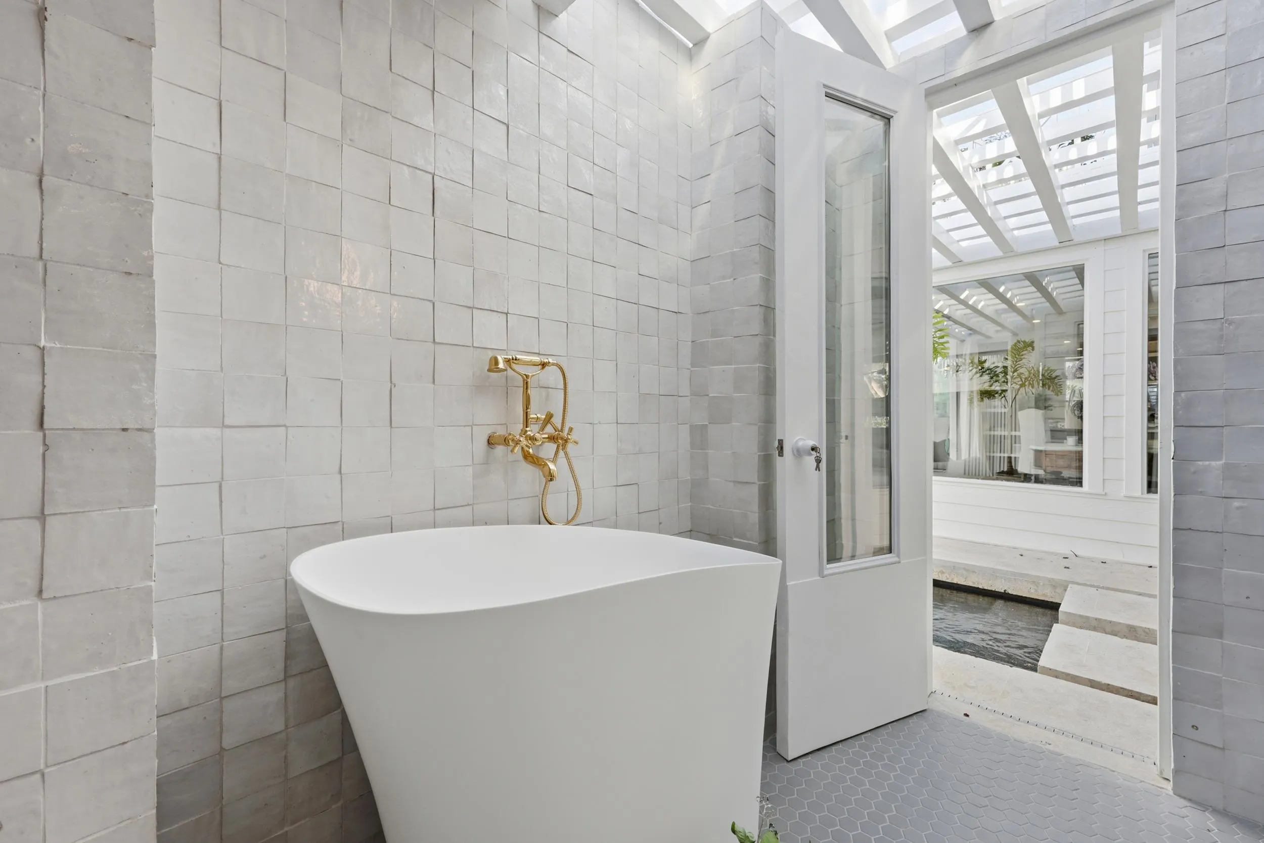 St Augustine, Florida, 32084, United States, 4 Bedrooms Bedrooms, ,5 BathroomsBathrooms,Residential,Active,1990864