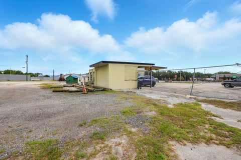 Tiny photo for 110 N State Rd 19, Palatka, FL 32177 (MLS # 263615)