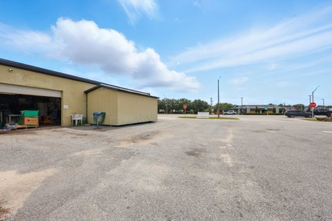 Tiny photo for 110 N State Rd 19, Palatka, FL 32177 (MLS # 263615)