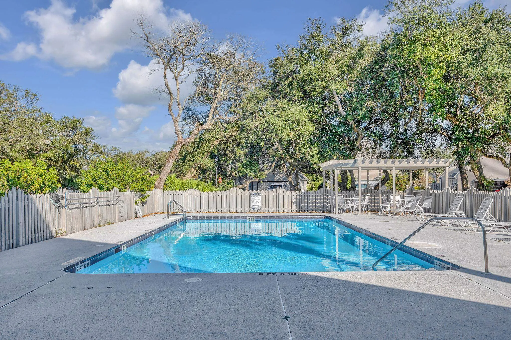 St Augustine, Florida 32084, United States, 3 Bedrooms Bedrooms, ,2 BathroomsBathrooms,Residential,Active,25333