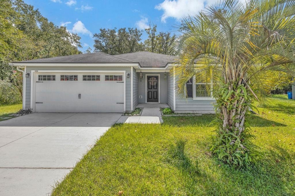 Photo of 3050 Breve Dr, Jacksonville, FL 32209 (MLS # 264391)