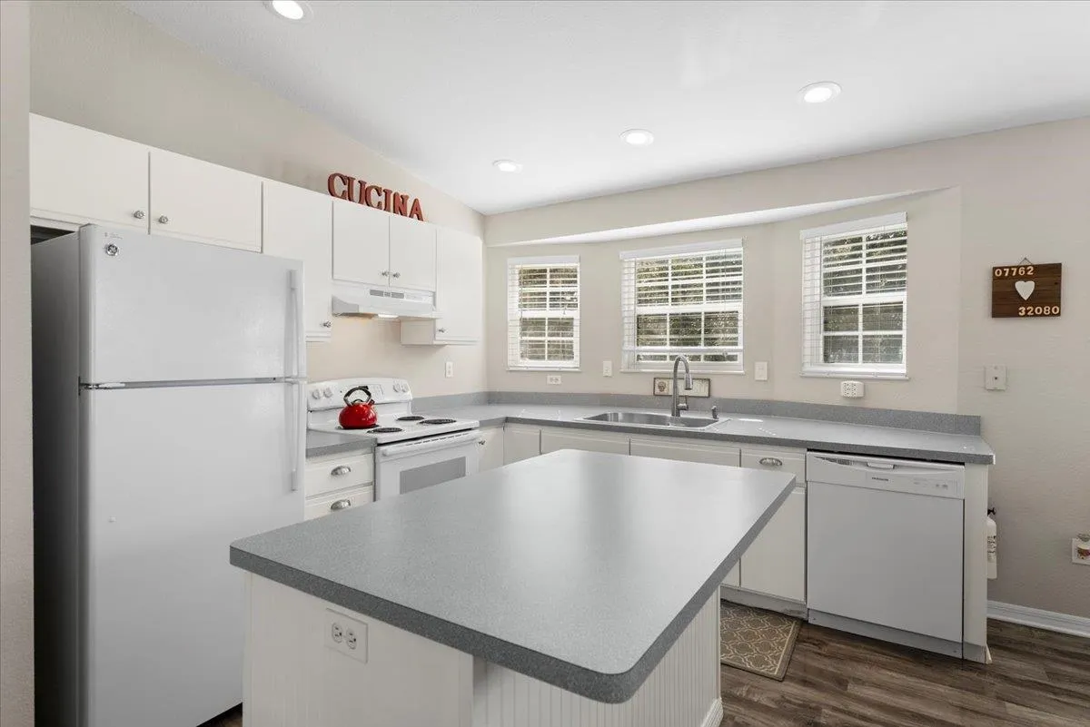 St Augustine, Florida 32080, United States, 3 Bedrooms Bedrooms, ,2 BathroomsBathrooms,Residential,Active,1187