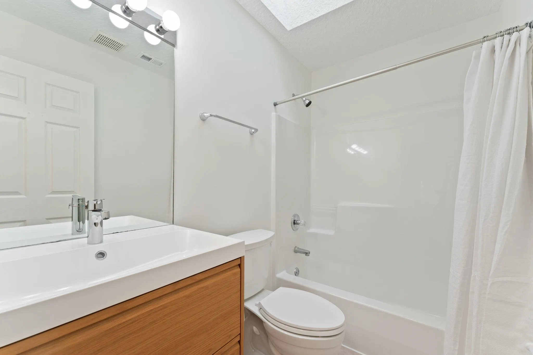 St Augustine, Florida 32095, United States, 4 Bedrooms Bedrooms, ,3 BathroomsBathrooms,Residential,Active,199933