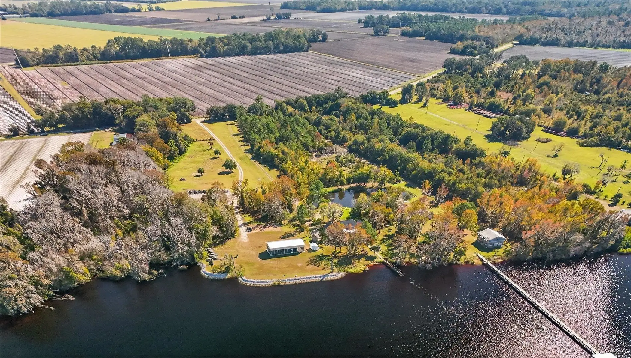 453 Federal Point Rd, East Palatka, FL, 32131, US, 5 Bedrooms Bedrooms, ,4 BathroomsBathrooms,Residential,Active,453 Federal Point Rd,263524