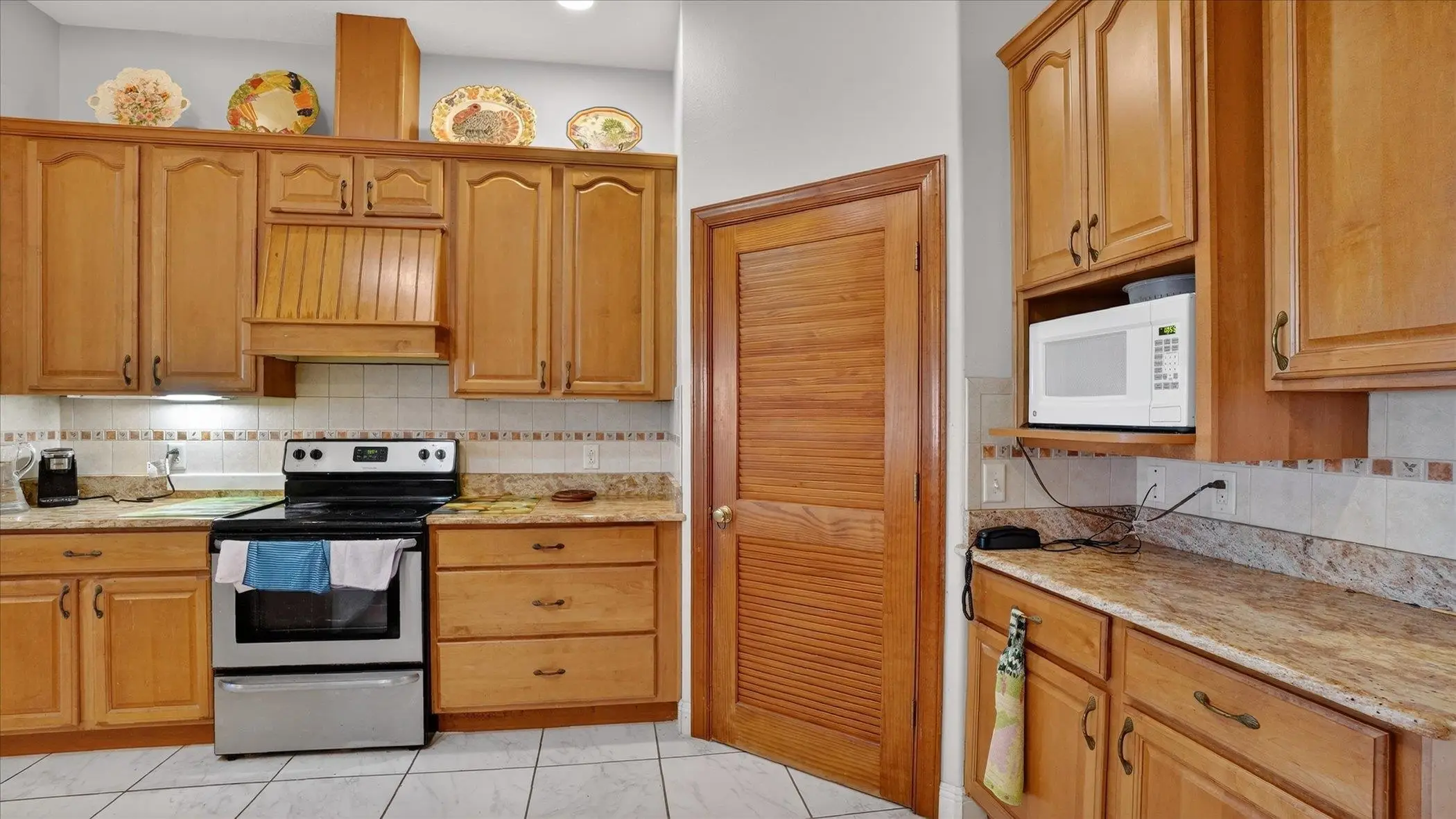 453 Federal Point Rd, East Palatka, FL, 32131, US, 5 Bedrooms Bedrooms, ,4 BathroomsBathrooms,Residential,Active,453 Federal Point Rd,263524