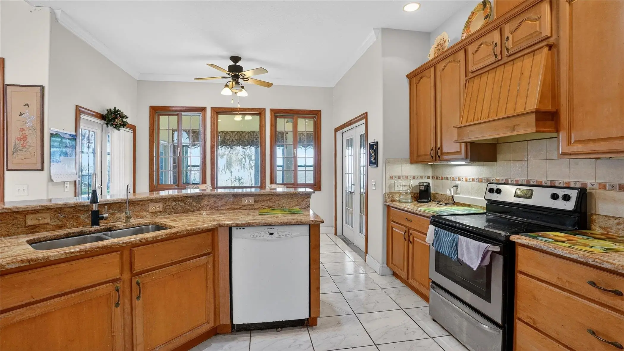 453 Federal Point Rd, East Palatka, FL, 32131, US, 5 Bedrooms Bedrooms, ,4 BathroomsBathrooms,Residential,Active,453 Federal Point Rd,263524