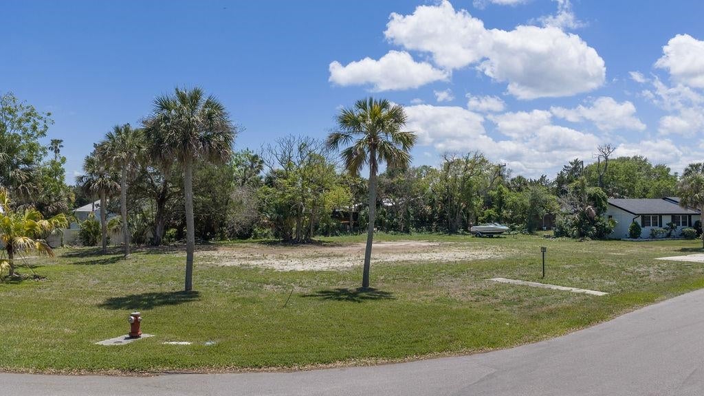 Photo of 75 Avista Cir LOTS 2 &amp; 3, St Augustine, FL 32080 (MLS # 264398)