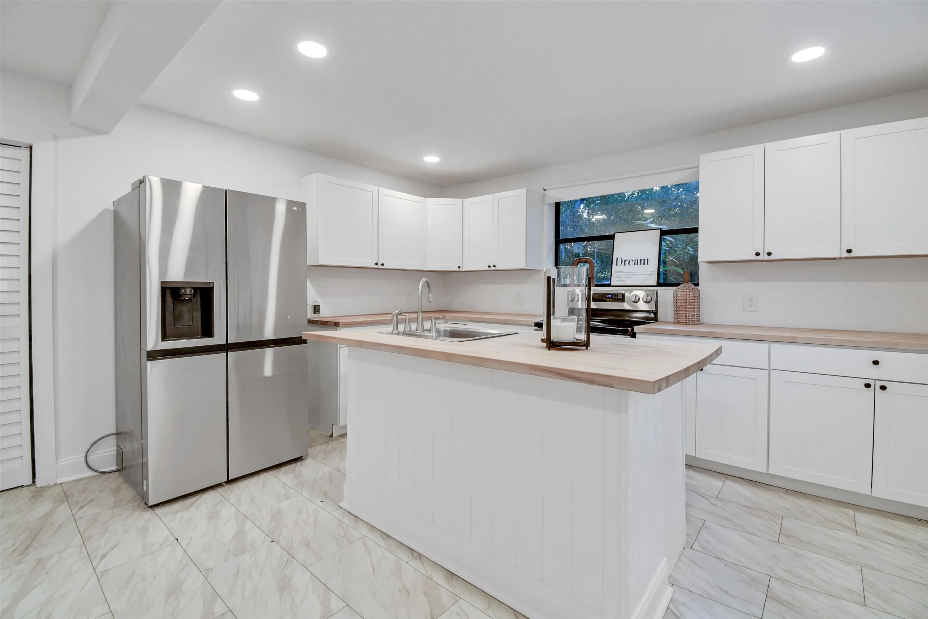 St Augustine, Florida 32084, United States, 4 Bedrooms Bedrooms, ,2 BathroomsBathrooms,Residential,Active,163363