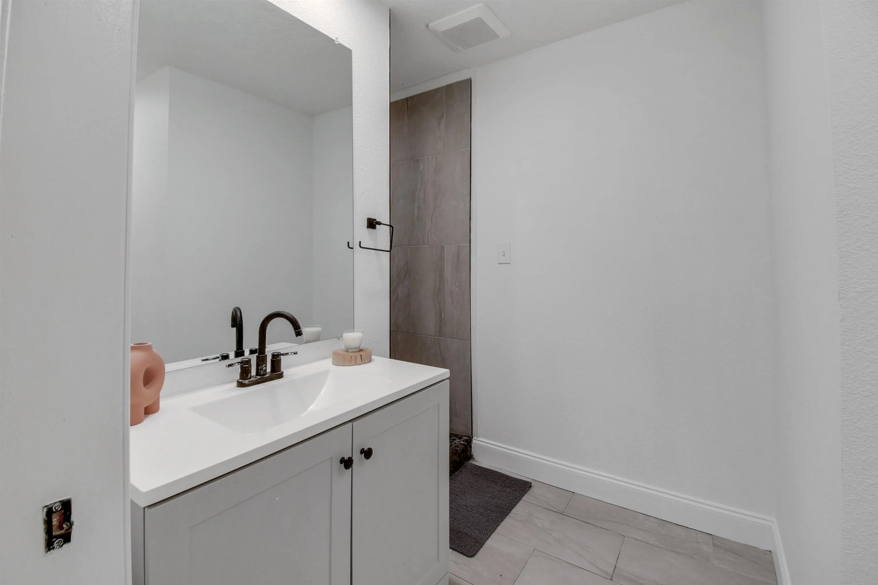 St Augustine, Florida 32084, United States, 4 Bedrooms Bedrooms, ,2 BathroomsBathrooms,Residential,Active,163363