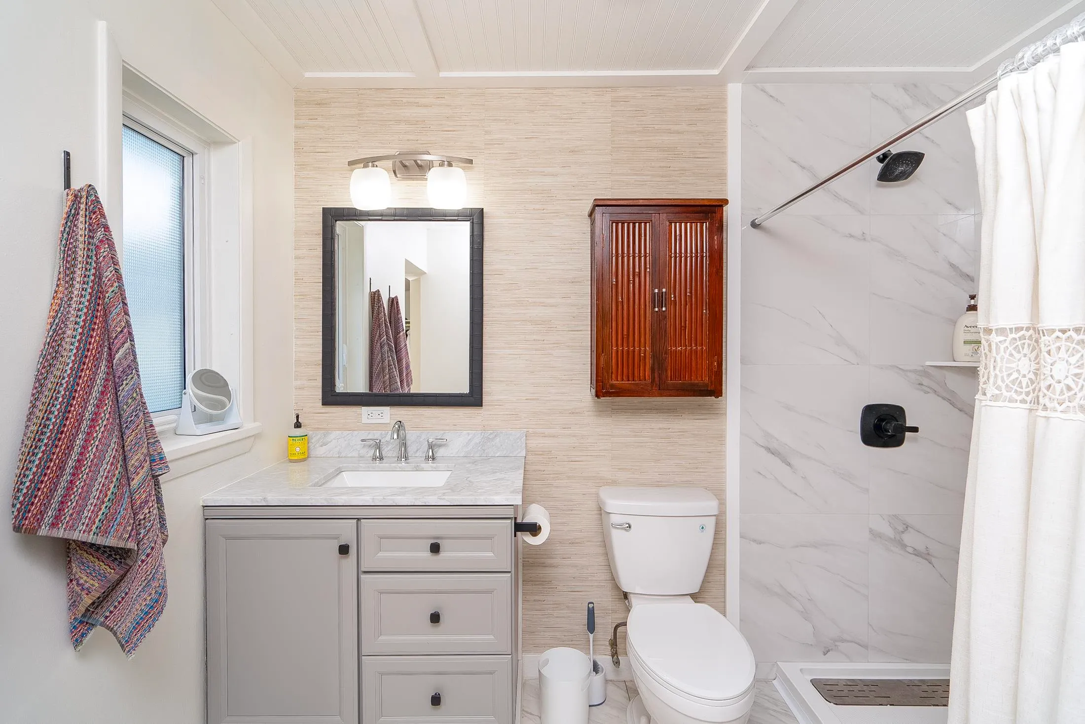 East Palatka, Florida 32131, United States, 3 Bedrooms Bedrooms, ,2 BathroomsBathrooms,Residential,Active,246559