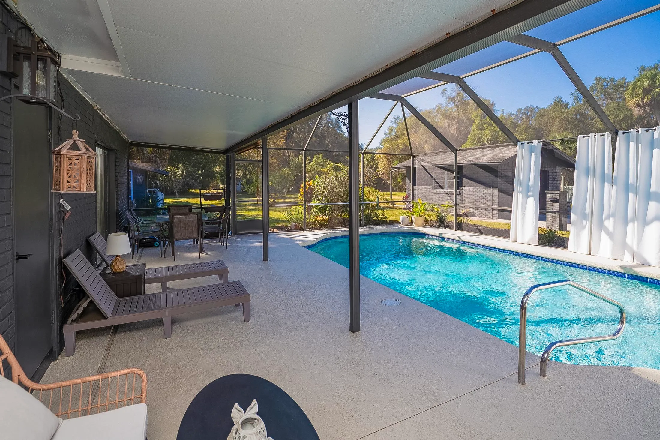 East Palatka, Florida 32131, United States, 3 Bedrooms Bedrooms, ,2 BathroomsBathrooms,Residential,Active,246559