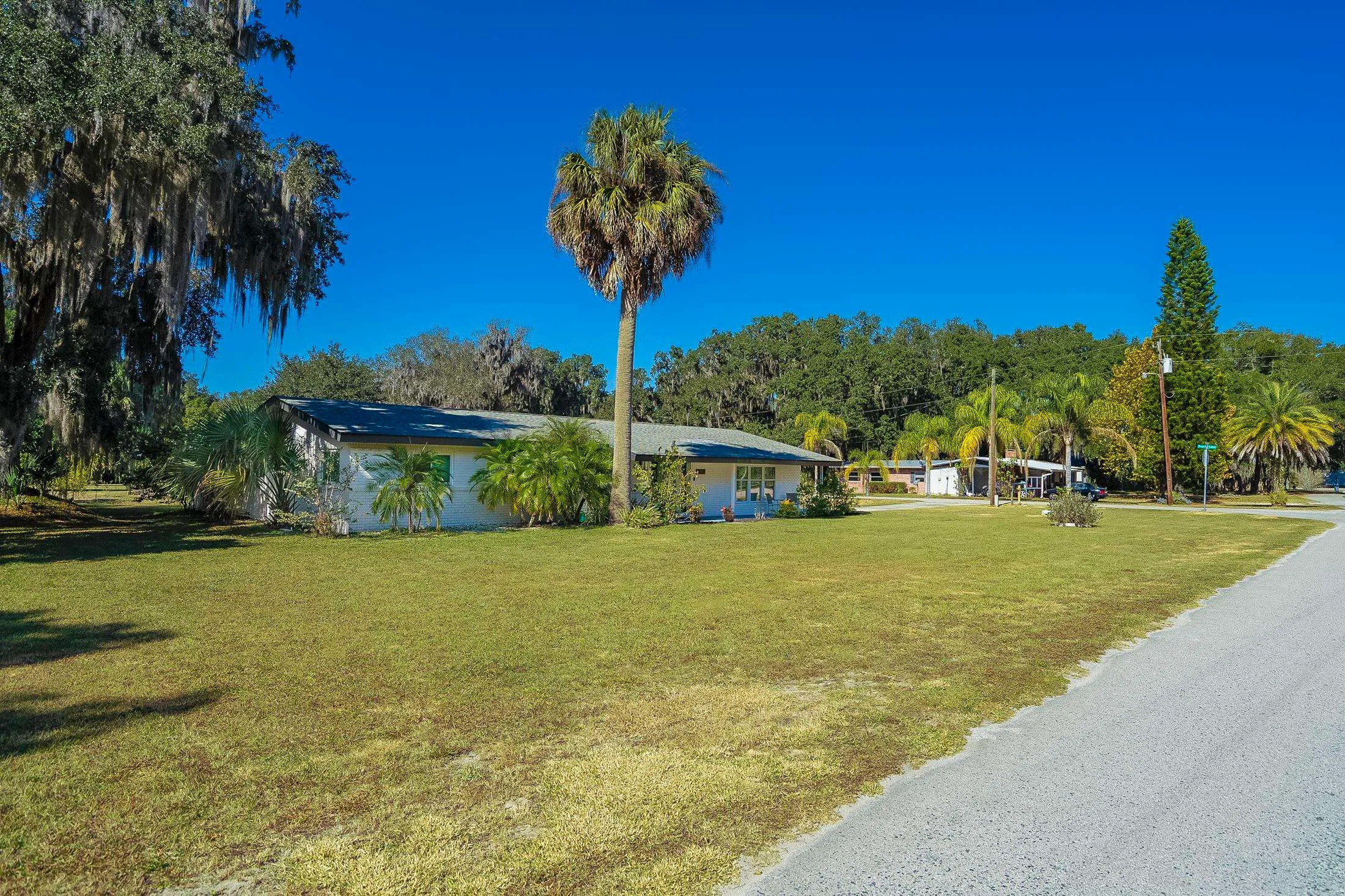 East Palatka, Florida 32131, United States, 3 Bedrooms Bedrooms, ,2 BathroomsBathrooms,Residential,Active,246559