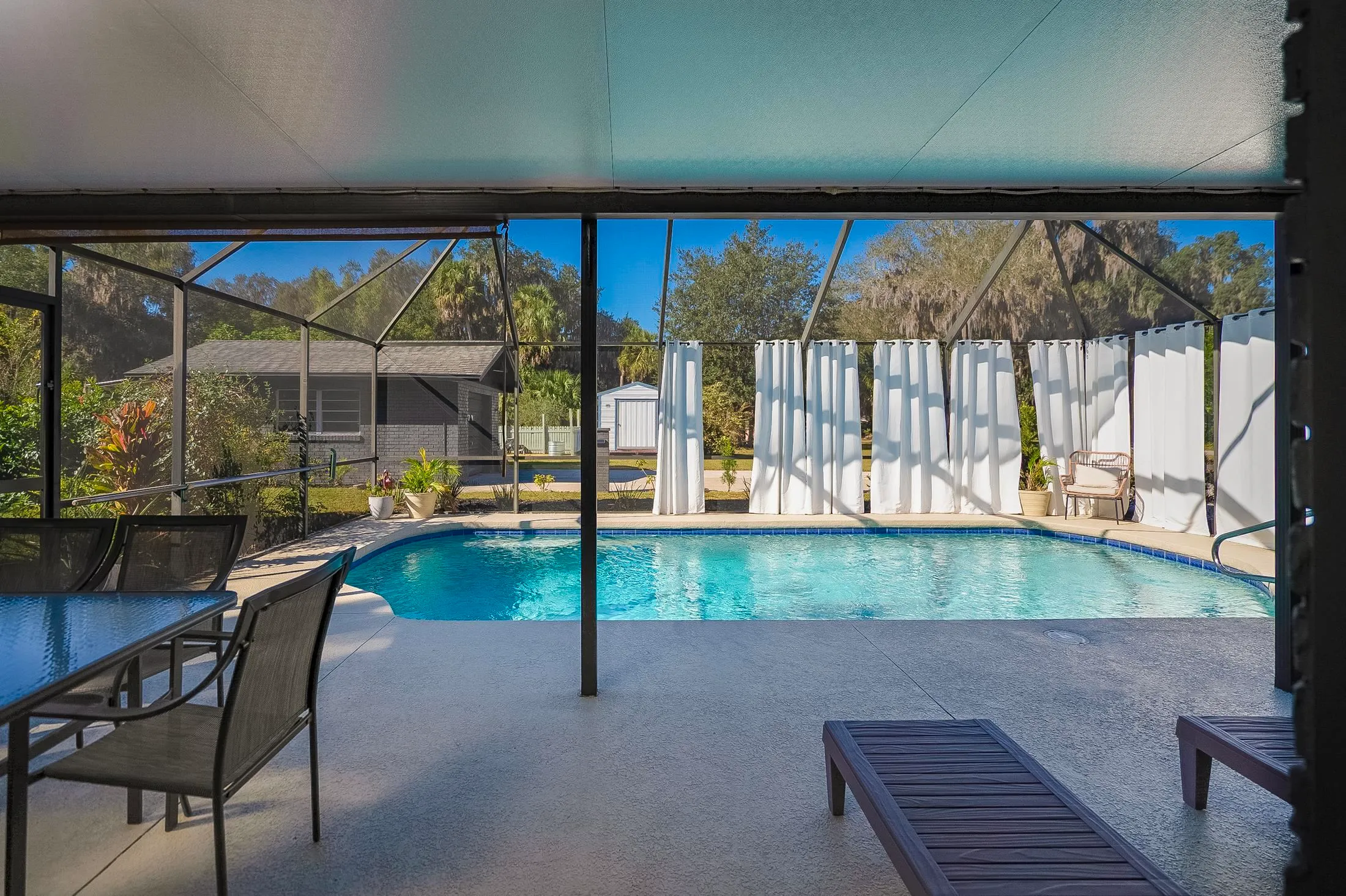 East Palatka, Florida 32131, United States, 3 Bedrooms Bedrooms, ,2 BathroomsBathrooms,Residential,Active,246559