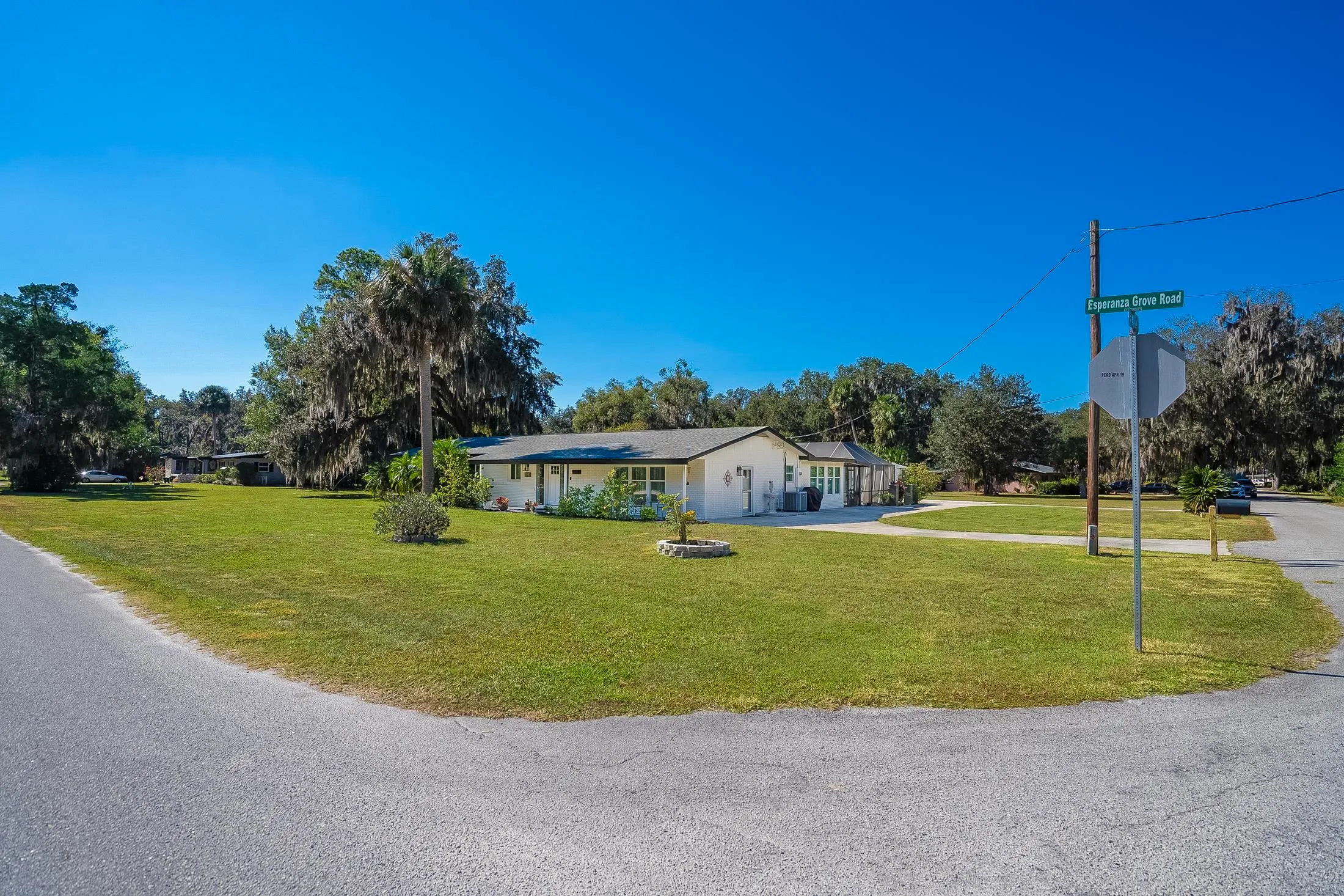 East Palatka, Florida 32131, United States, 3 Bedrooms Bedrooms, ,2 BathroomsBathrooms,Residential,Active,246559