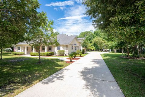 Single Family Residence in St Augustine FL 2333 Plantation Lakes Drive.jpg