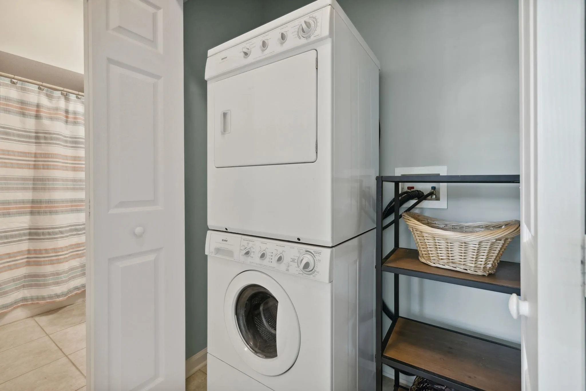 St Augustine, Florida 32084, United States, 3 Bedrooms Bedrooms, ,3 BathroomsBathrooms,Residential,Pending,53216