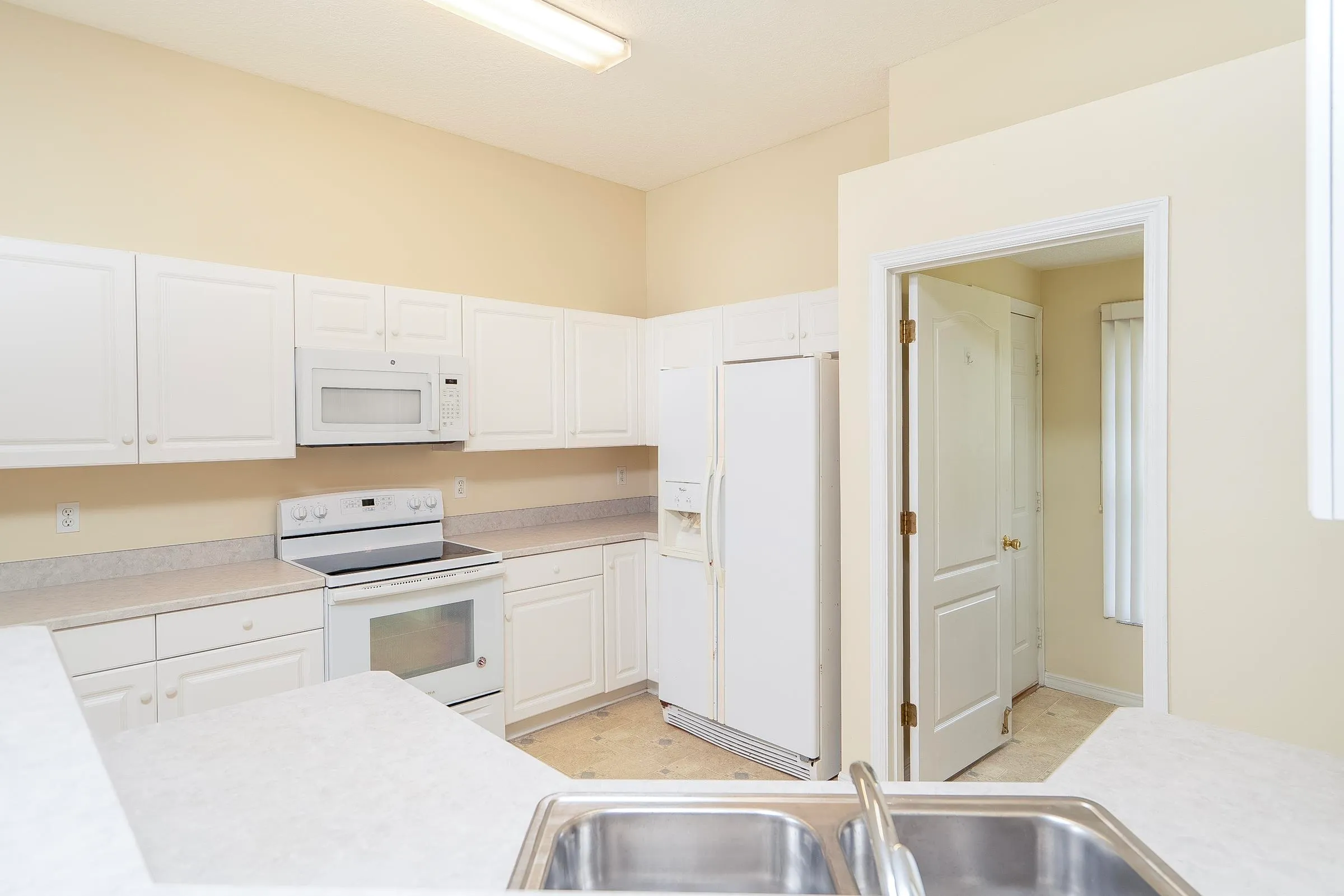 St Augustine, Florida 32080, United States, 3 Bedrooms Bedrooms, ,2 BathroomsBathrooms,Residential,Active,40060