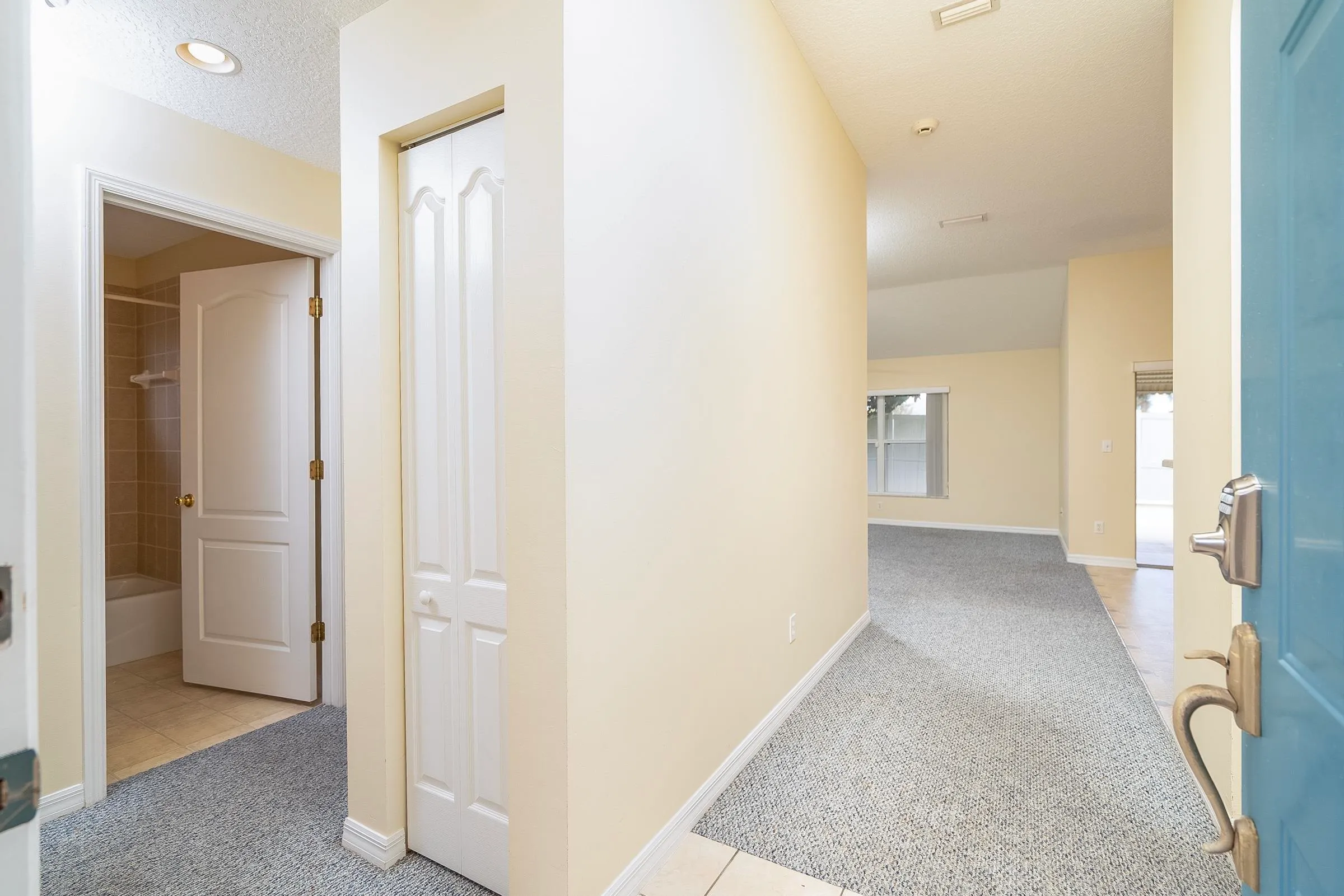 St Augustine, Florida 32080, United States, 3 Bedrooms Bedrooms, ,2 BathroomsBathrooms,Residential,Active,40060