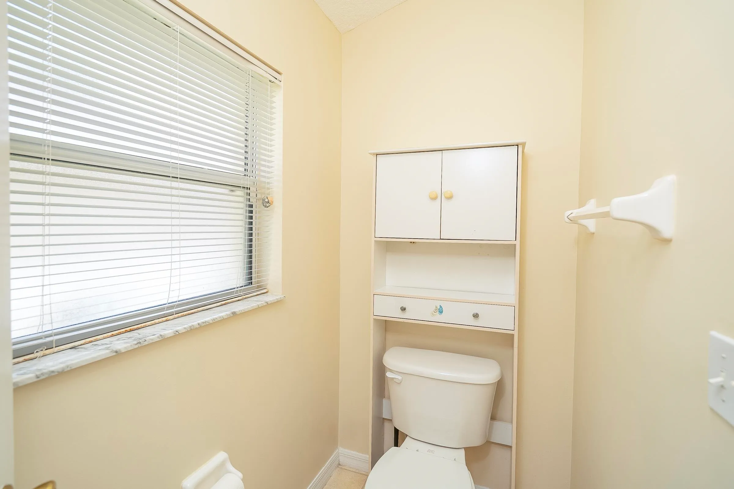 St Augustine, Florida 32080, United States, 3 Bedrooms Bedrooms, ,2 BathroomsBathrooms,Residential,Active,40060