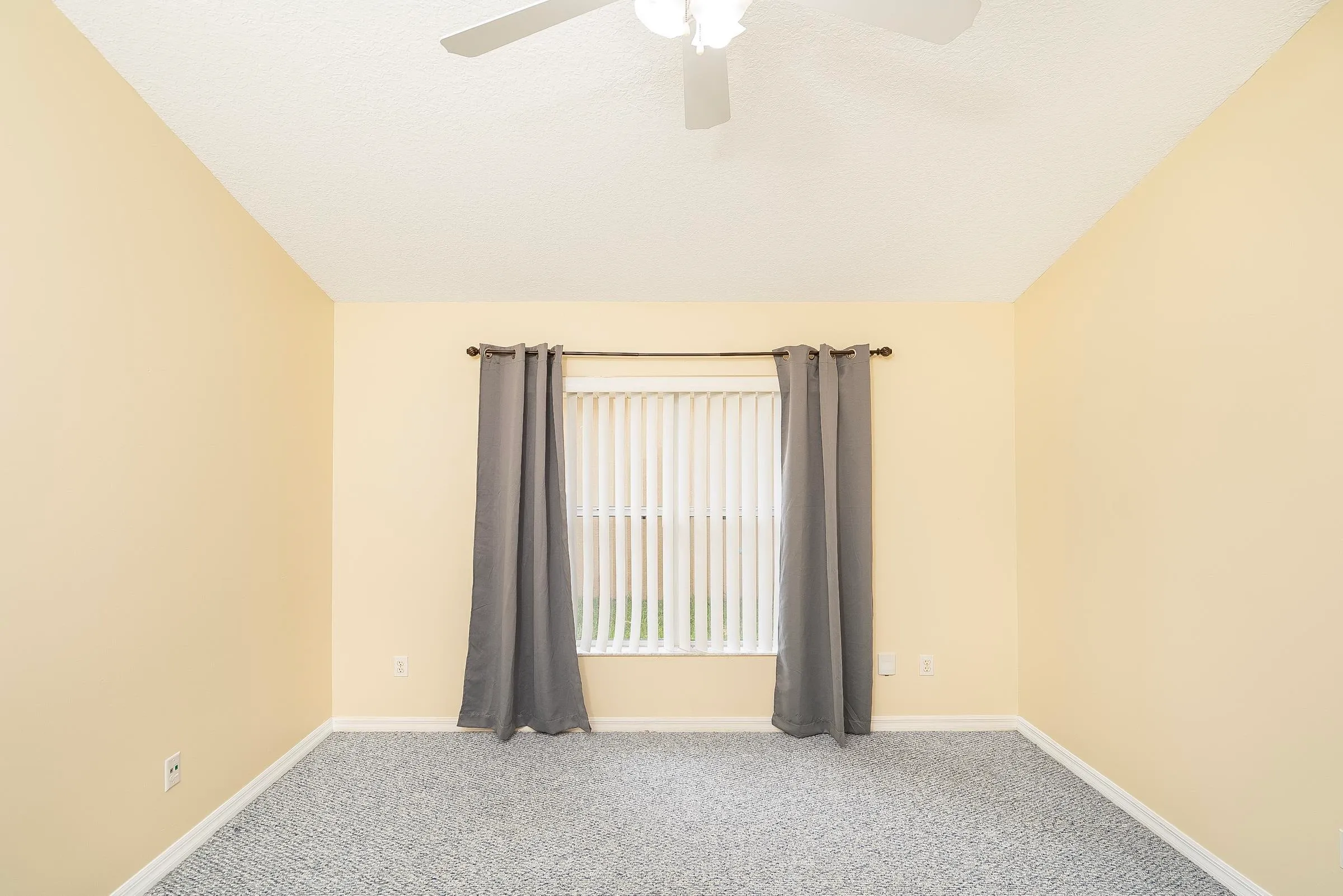 St Augustine, Florida 32080, United States, 3 Bedrooms Bedrooms, ,2 BathroomsBathrooms,Residential,Active,40060