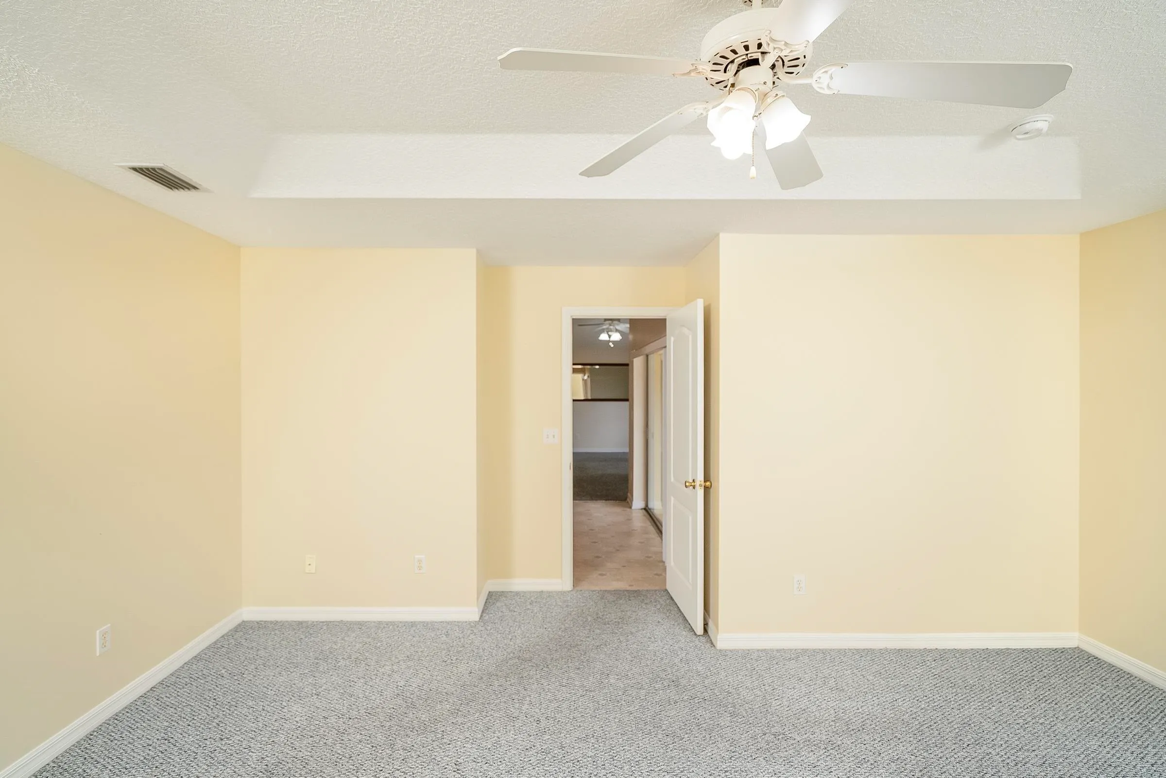 St Augustine, Florida 32080, United States, 3 Bedrooms Bedrooms, ,2 BathroomsBathrooms,Residential,Active,40060