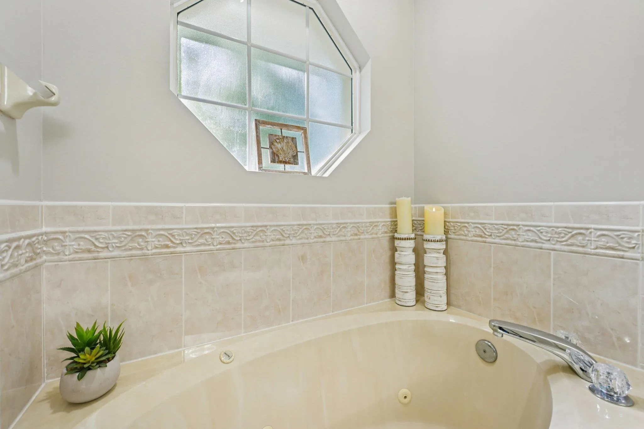 St Augustine, Florida 32086, United States, 3 Bedrooms Bedrooms, ,2 BathroomsBathrooms,Residential,Active,245288