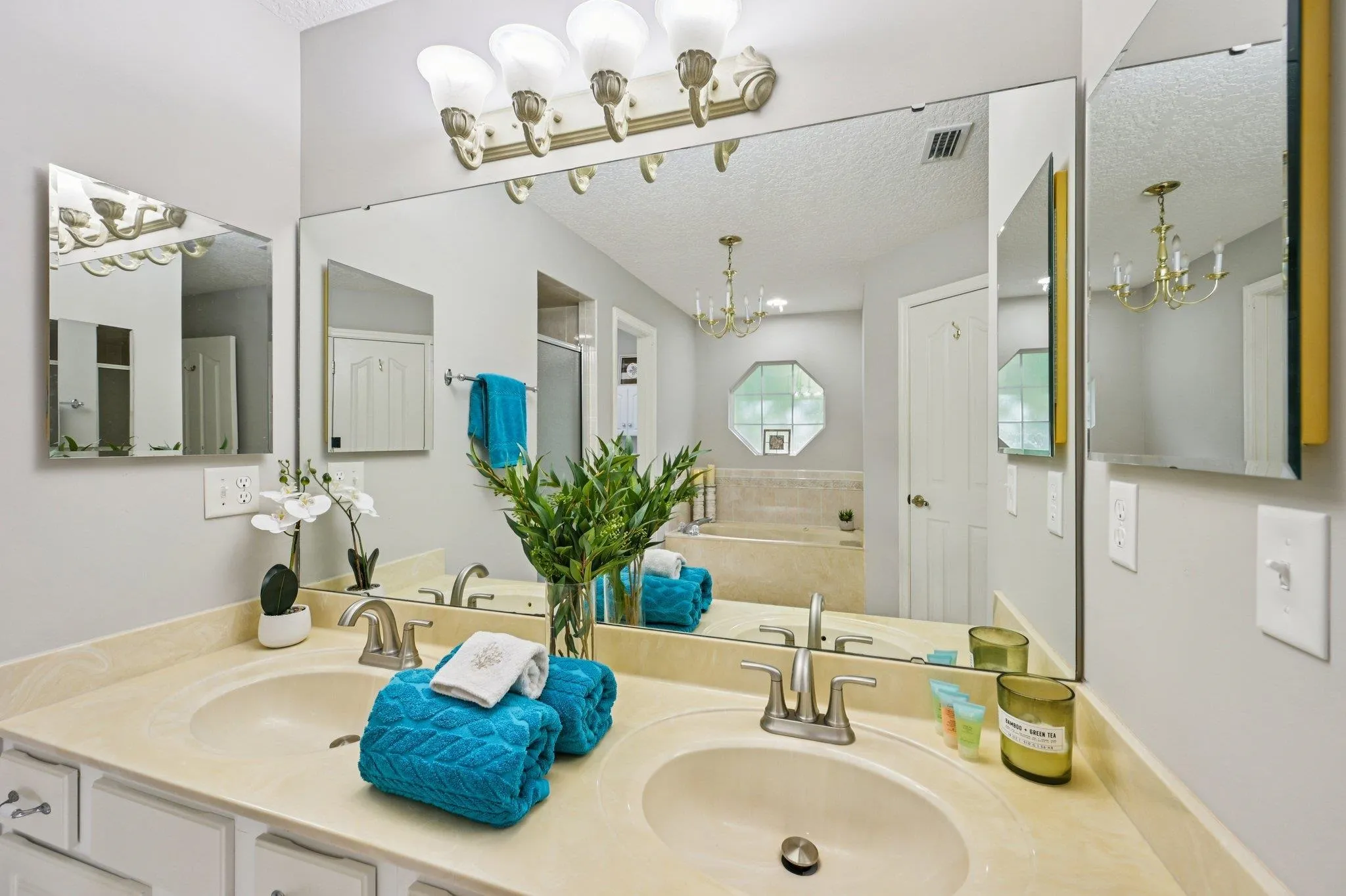 St Augustine, Florida 32086, United States, 3 Bedrooms Bedrooms, ,2 BathroomsBathrooms,Residential,Active,245288