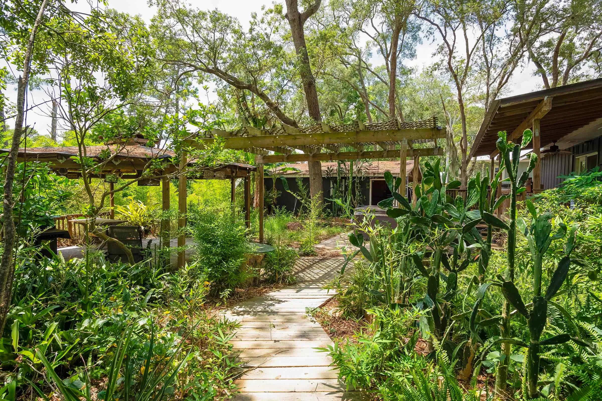 St Augustine, Florida 32086, United States, 3 Bedrooms Bedrooms, ,3 BathroomsBathrooms,Residential,Pending,135760