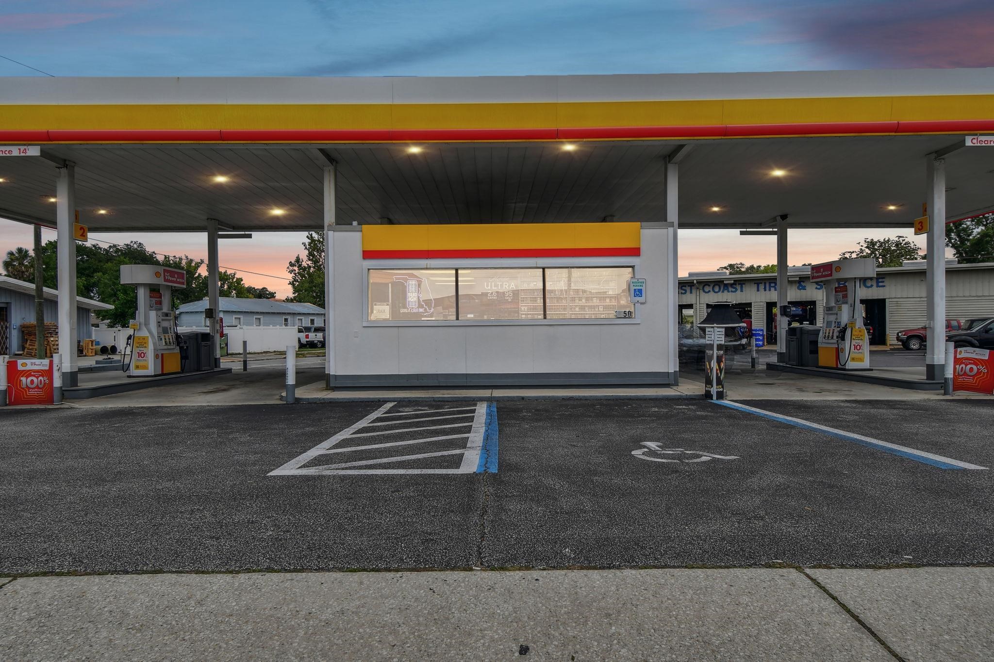 2350 N Ponce De Leon Blvd