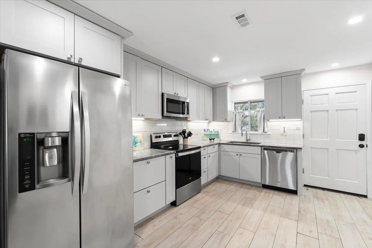 St Augustine, Florida 32080, United States, 2 Bedrooms Bedrooms, ,2 BathroomsBathrooms,Residential,Active,83322