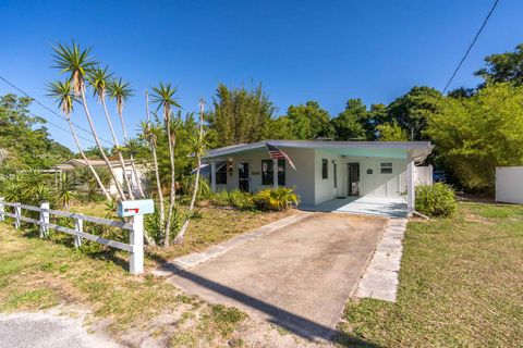 Single Family Residence in St Augustine FL 580 Anderson St.jpg