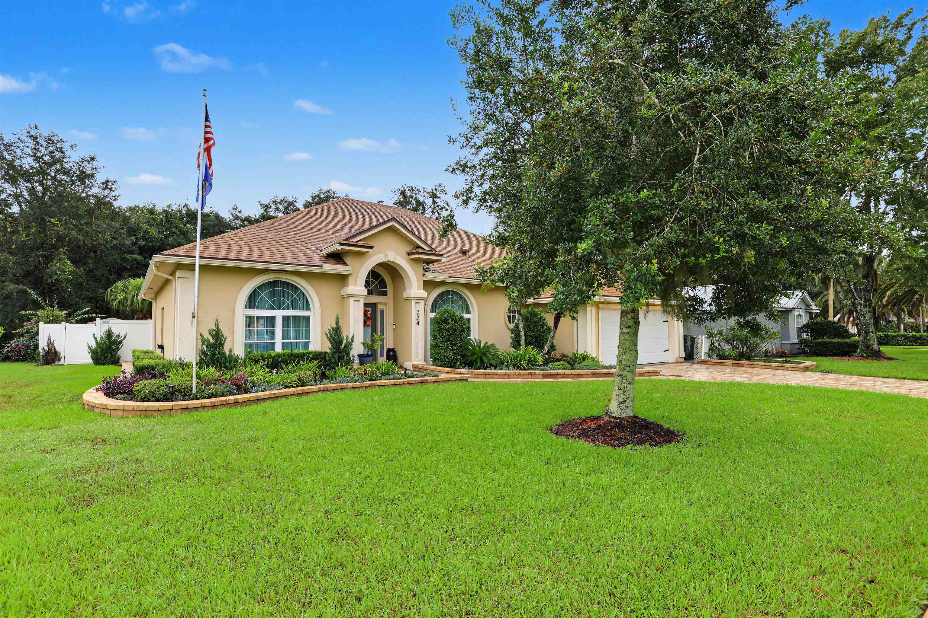224 Bilbao Dr