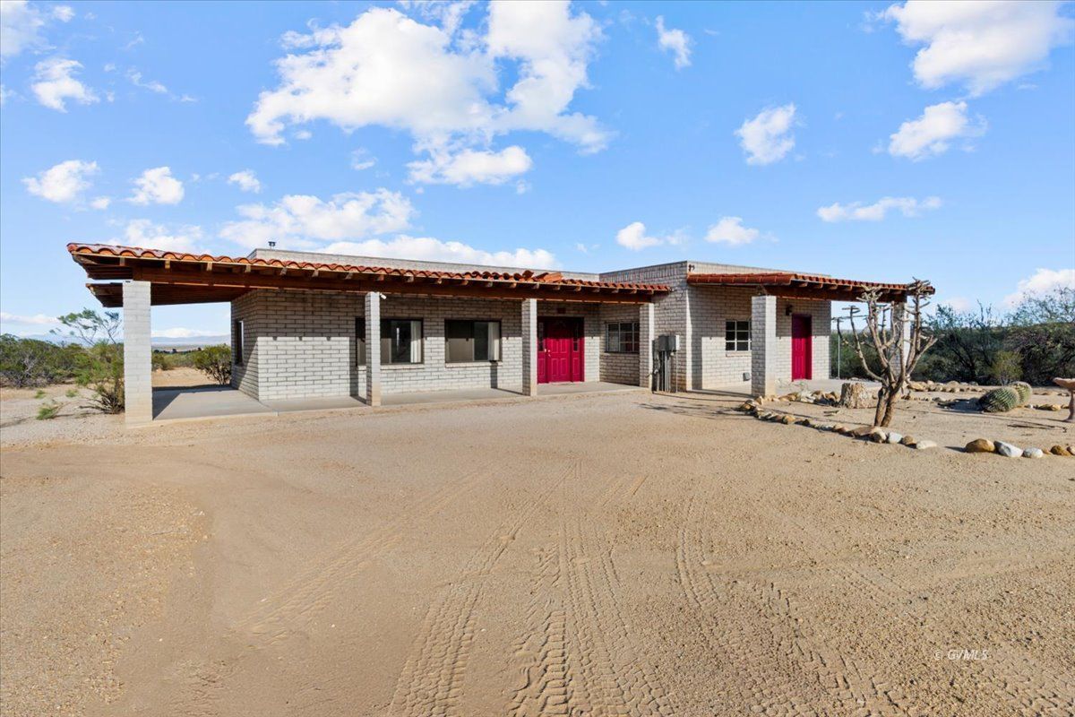 1237 W Boulder Ln