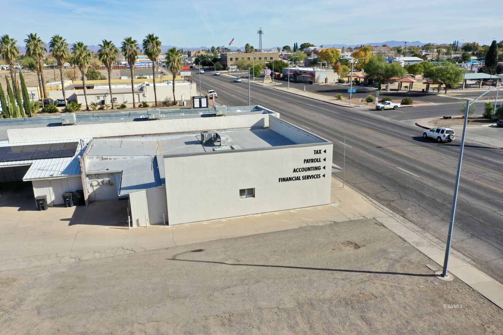 1200 W Thatcher Blvd