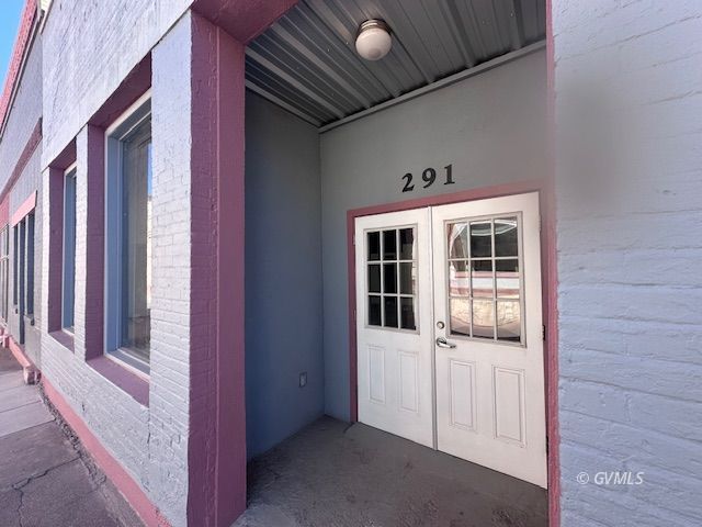 287, 291 CHASE CREEK St