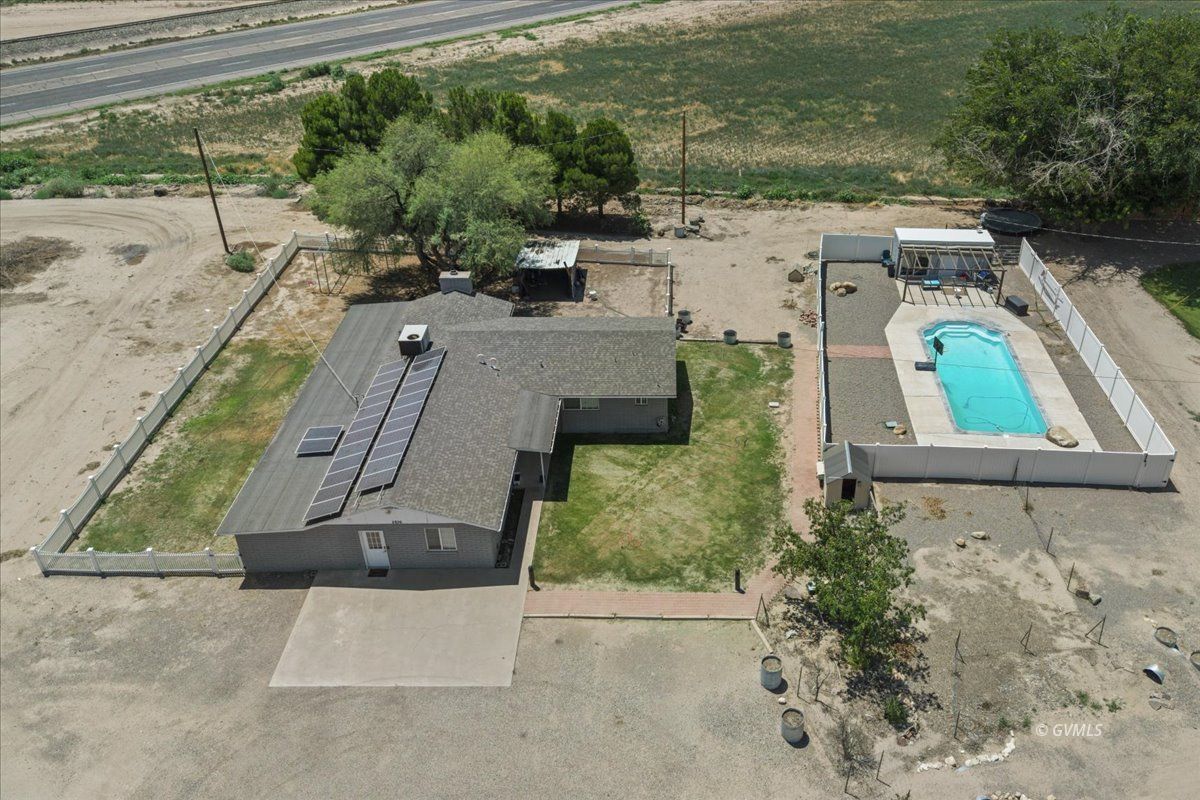 2836 N Shiflet Ave