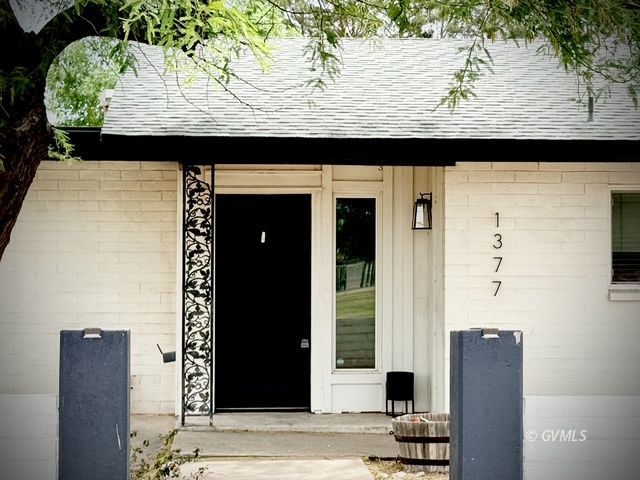1377 N 3rd Ave