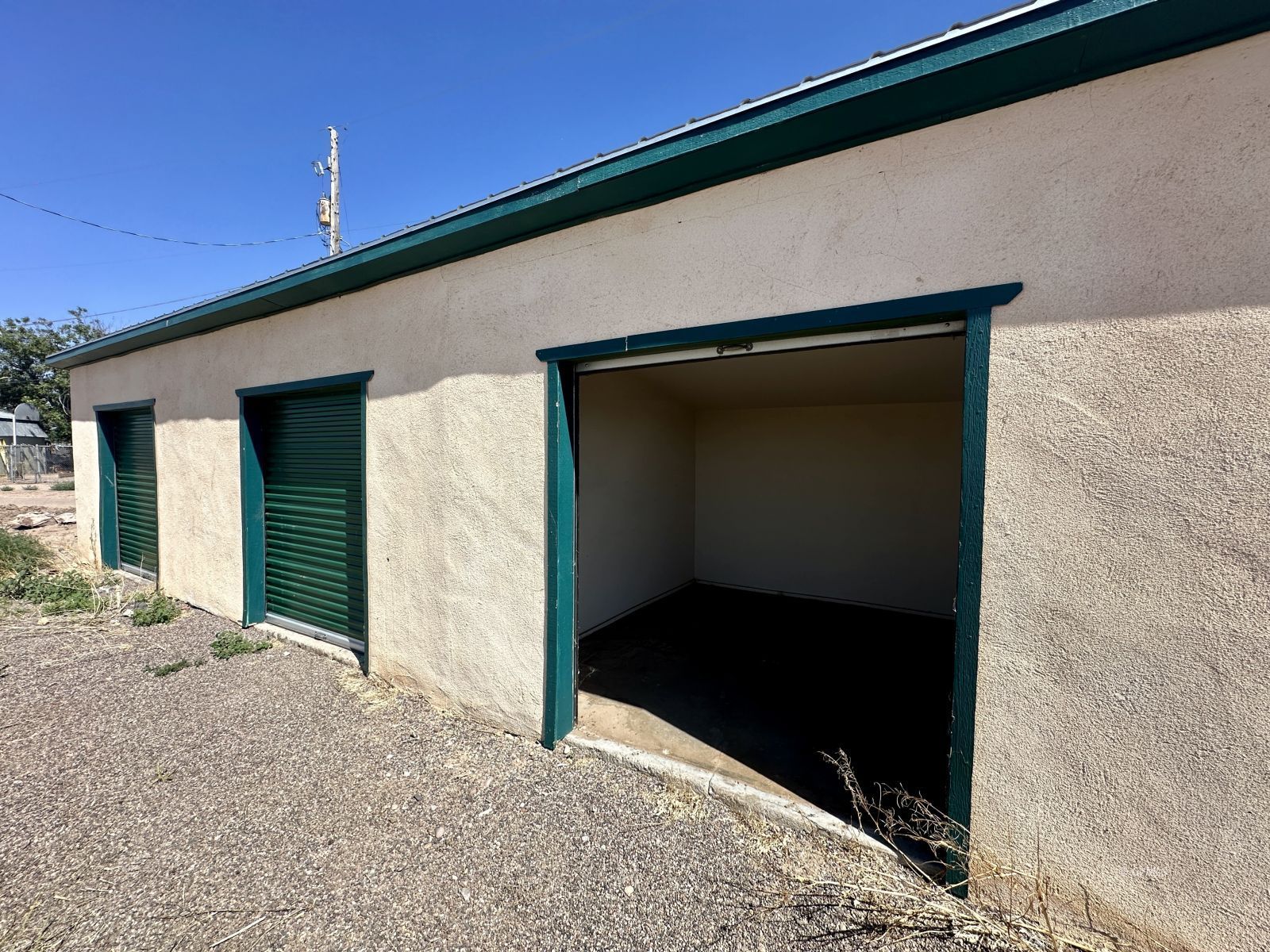 102&100 E 2nd St