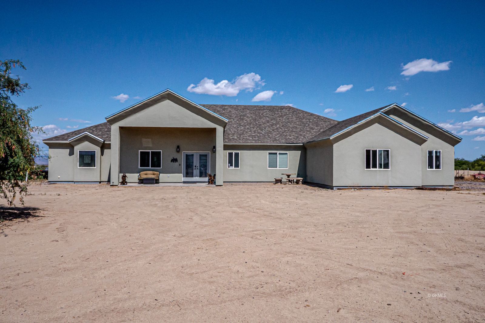 648 W Lemur Ln